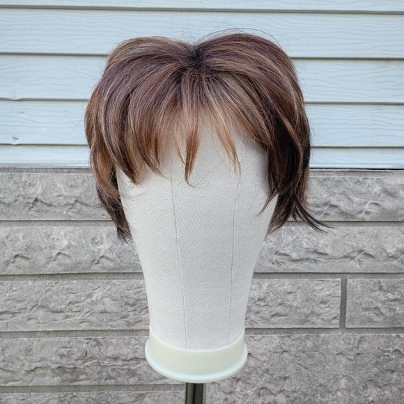 Amazon Other - 2/$20 Short Brown Wig with Highlights